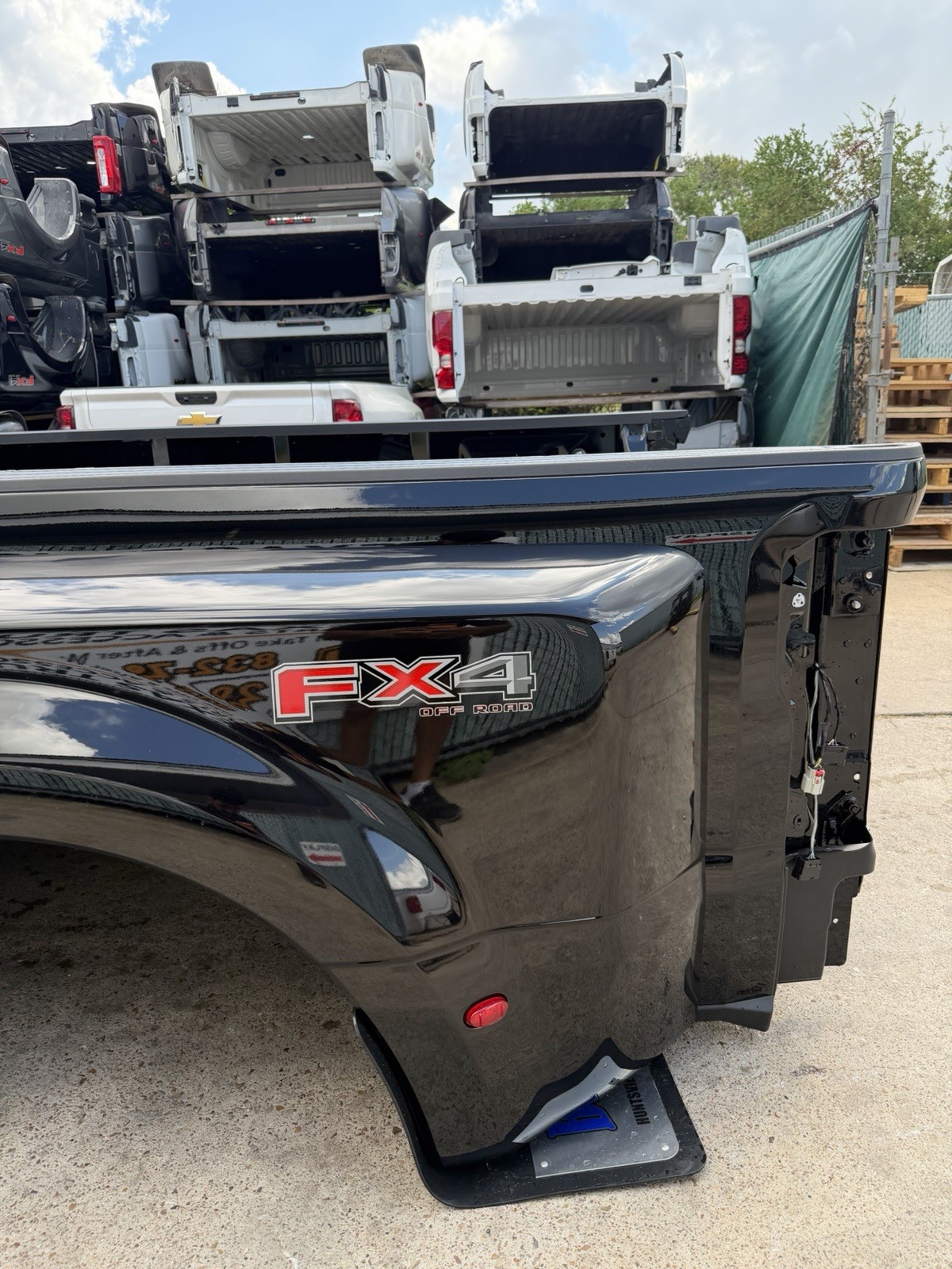 Agate Black Ford F350/F450 Truck Bed