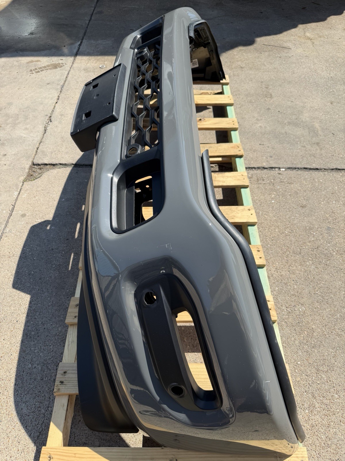 Grey Ram 2500/3500 Front Bumper