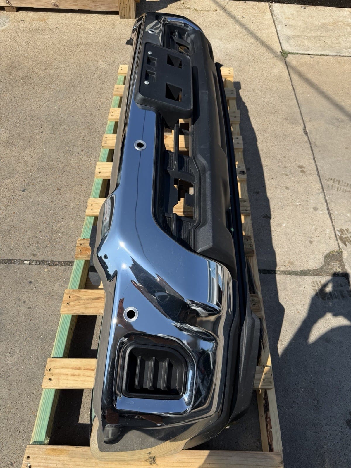 2024-2026 Chevy 2500/3500 Front Bumper — OEM take-off