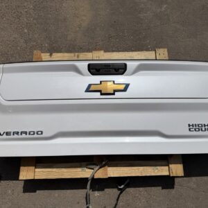 2020-2026 Chevy 2500/3500 Abalone White Tailgate