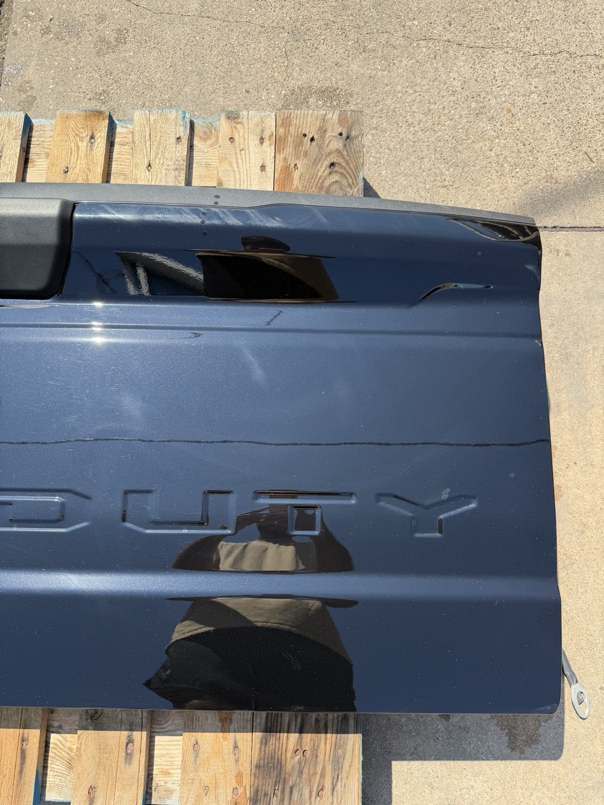 Agate Black Ford F250/F350 Tailgate