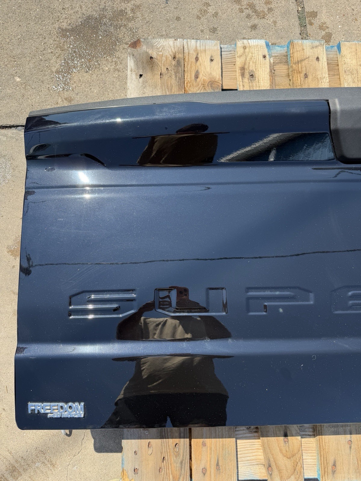 2023-2026 Ford F250/F350 Agate Black Tailgate