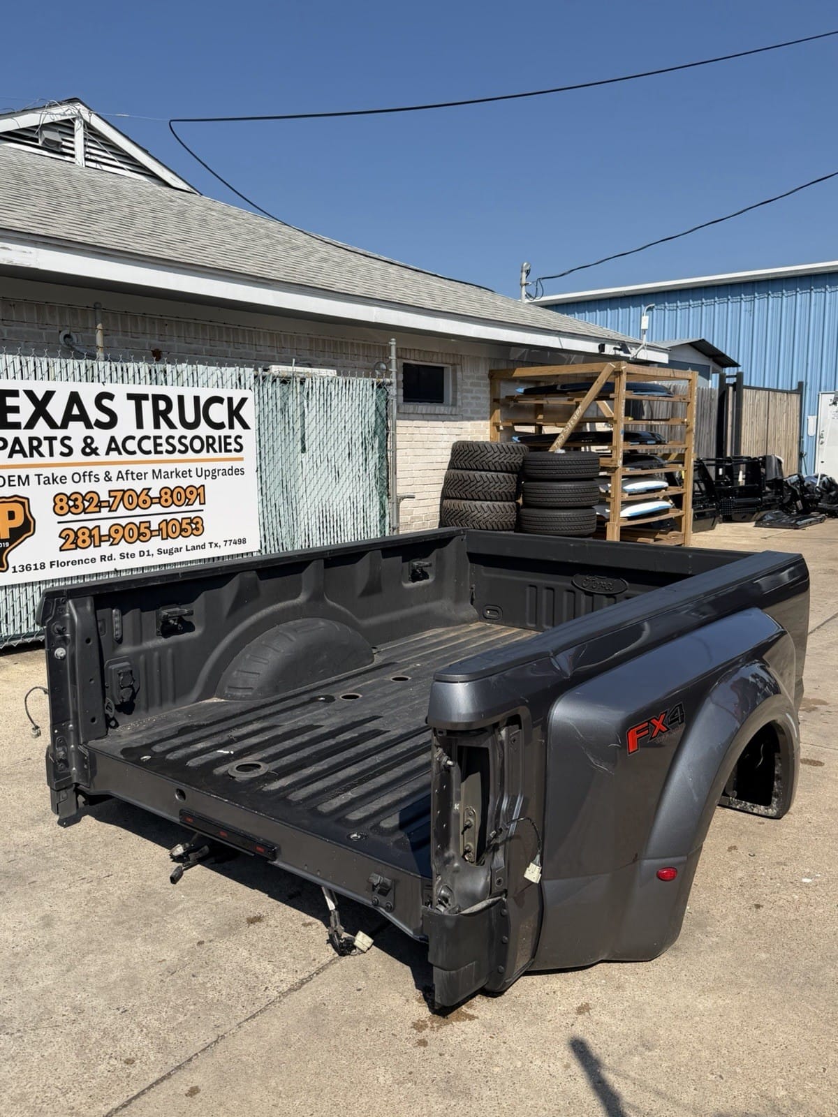 2017-2022 Ford F350/F450 Carbonized Grey Truck Bed