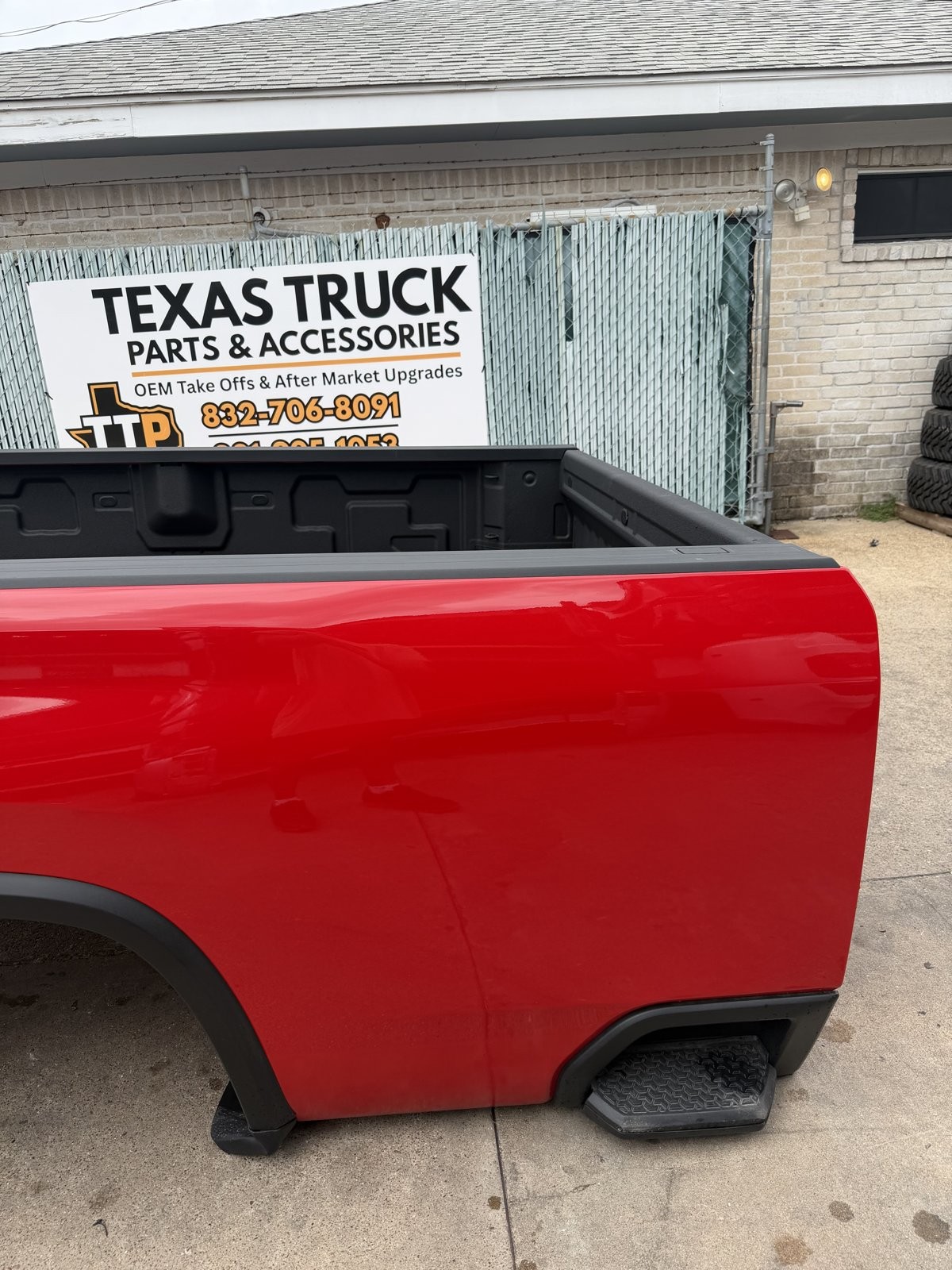 2020-2026 Chevy 2500/3500 Red Hot Truck Bed