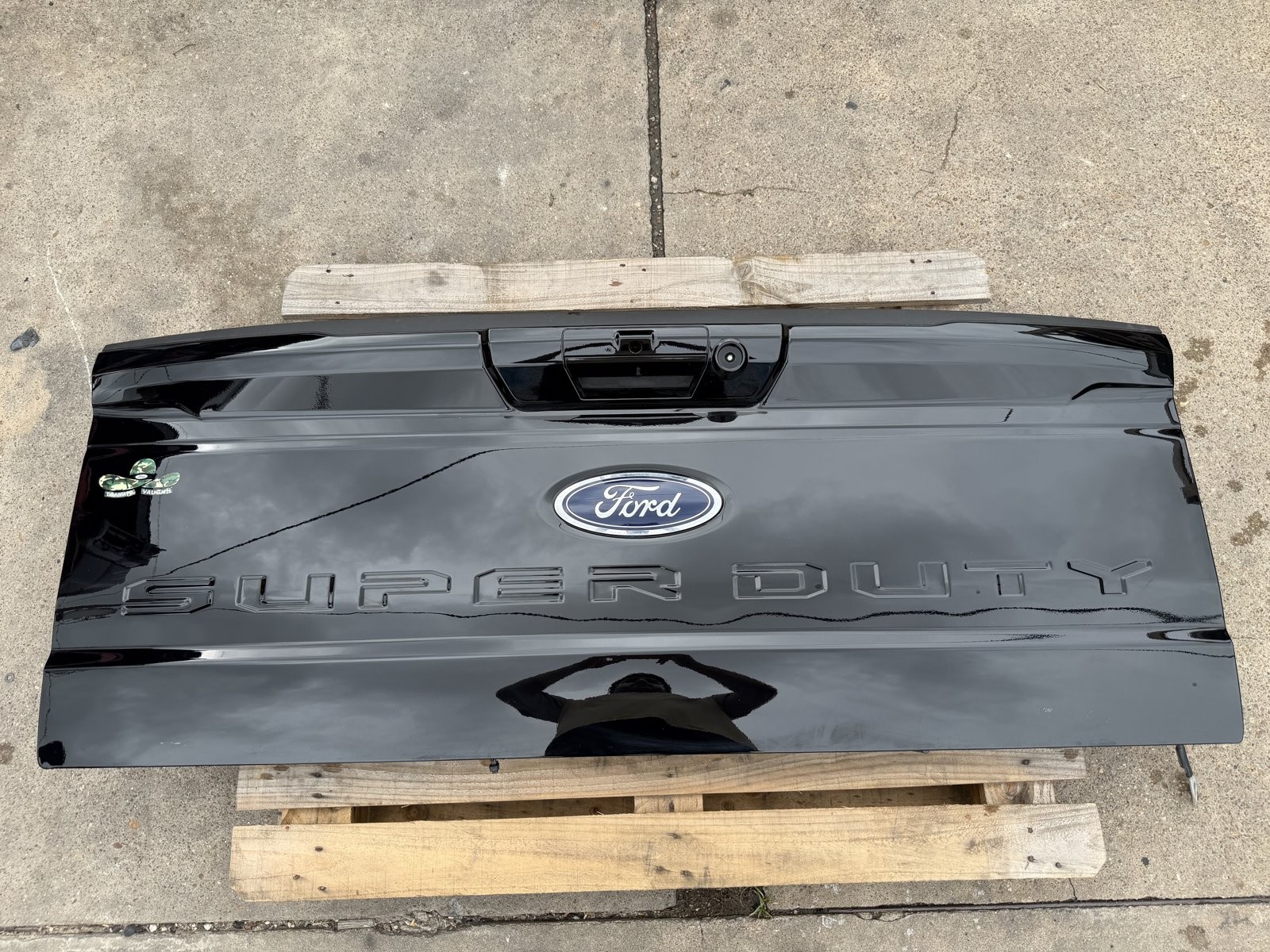 2023-2026 Ford Super Duty Agate Black Tailgate