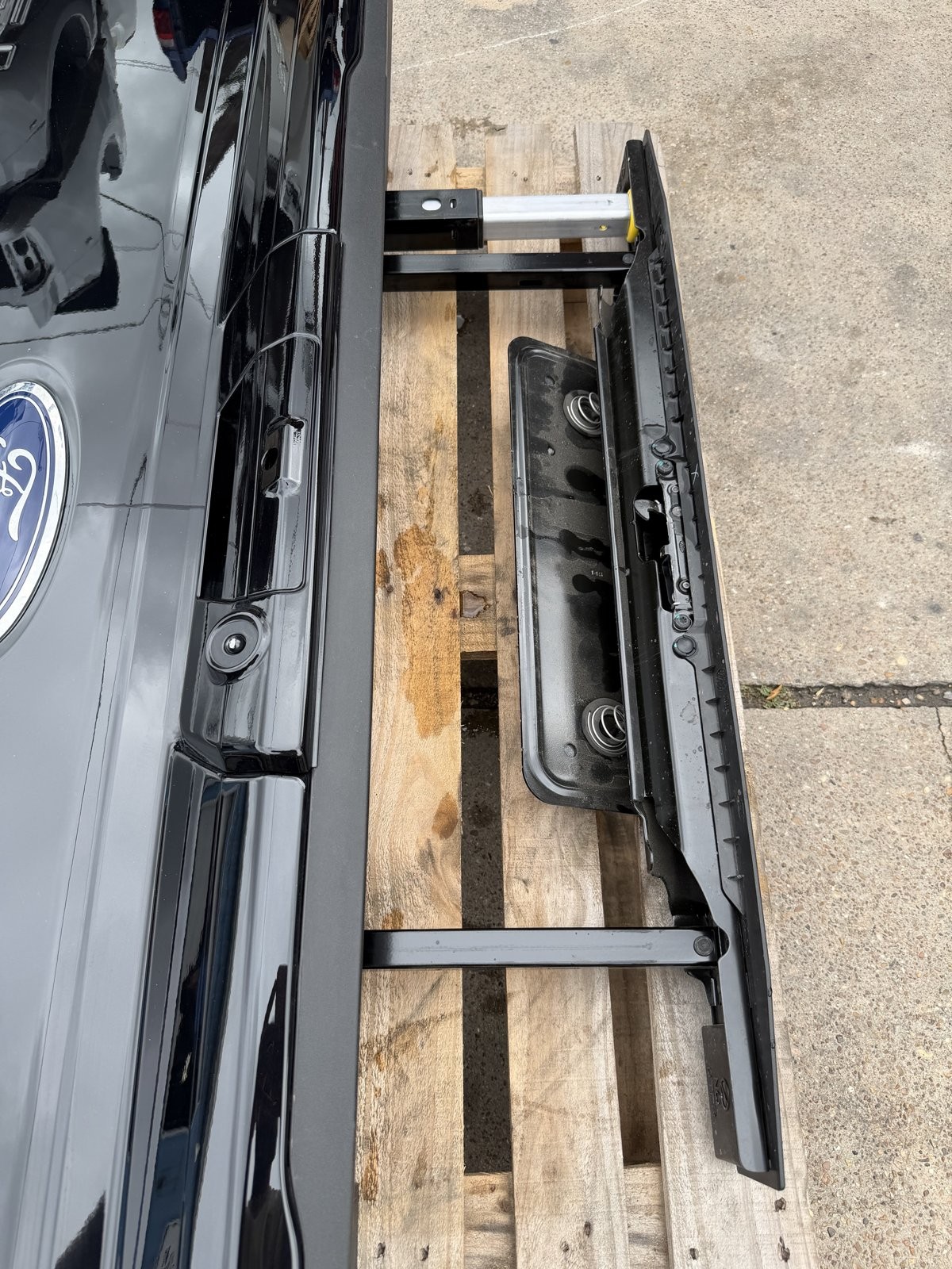 Ford Super Duty Tailgate