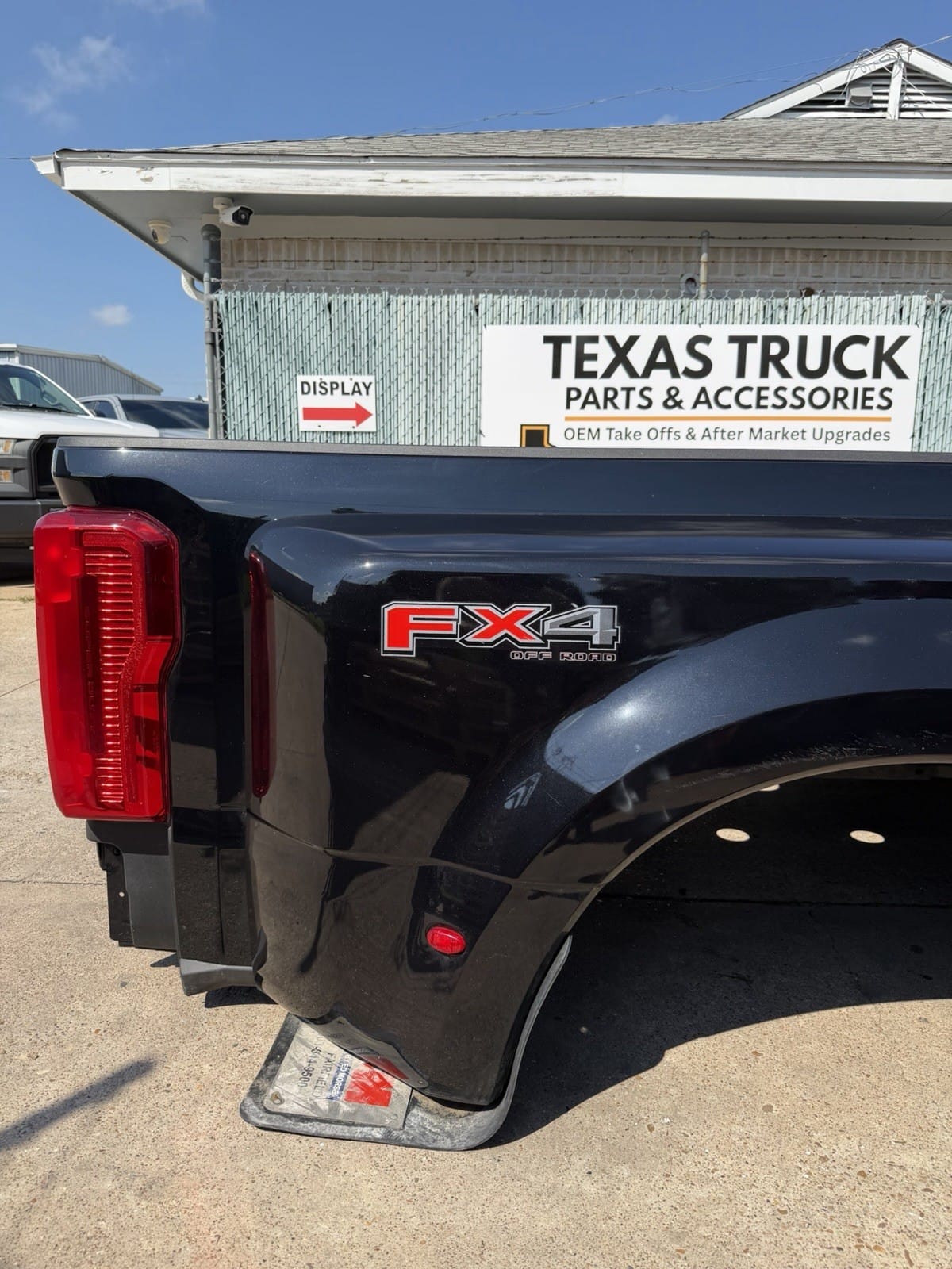 Agate Black Ford F350/F450 Truck Bed