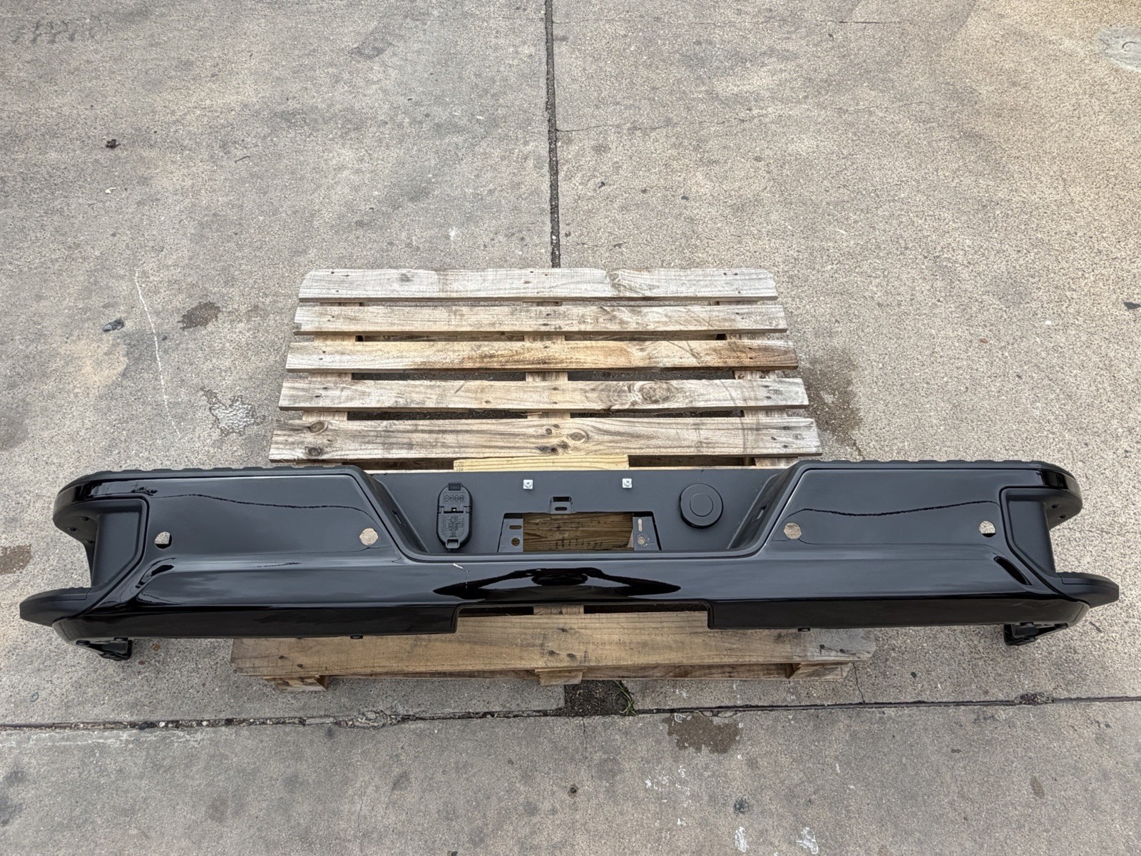 2020-2026 Chevy/GMC 2500/3500 Black Rear Bumper