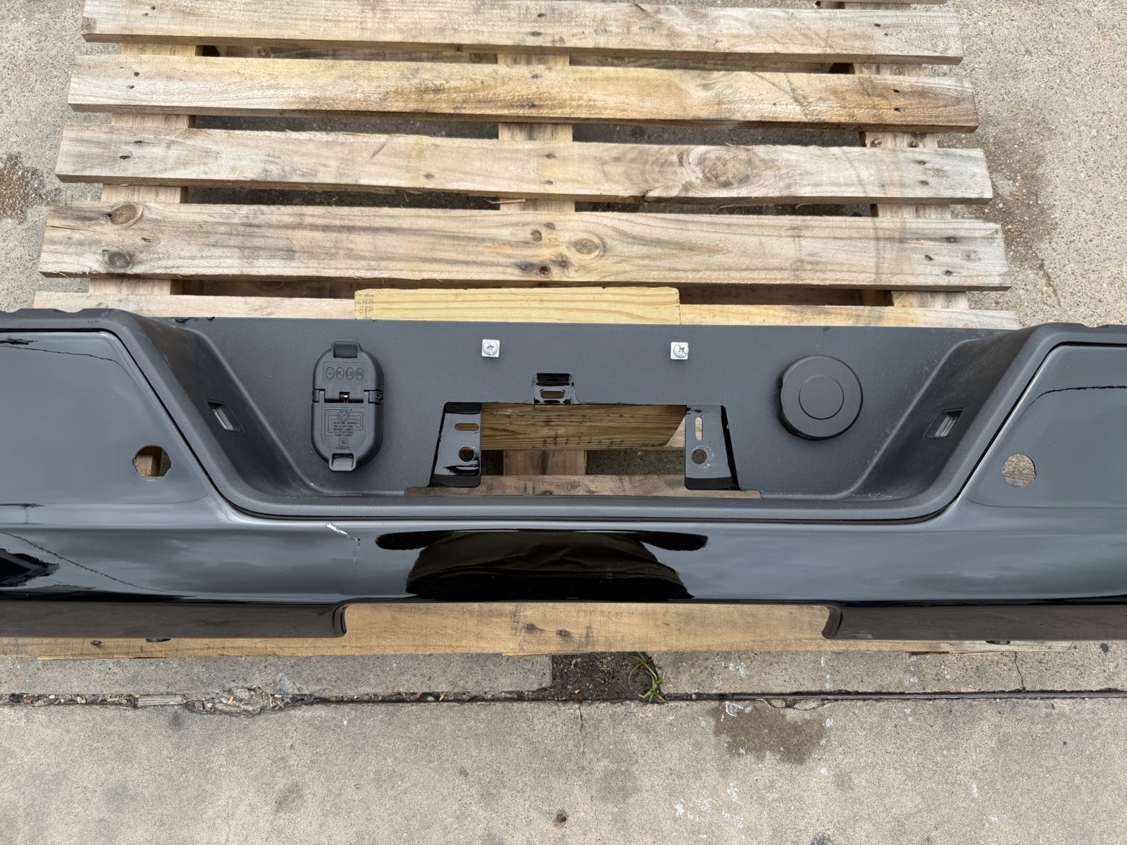 2020-2026 Chevy/GMC 2500/3500 Black Rear Bumper
