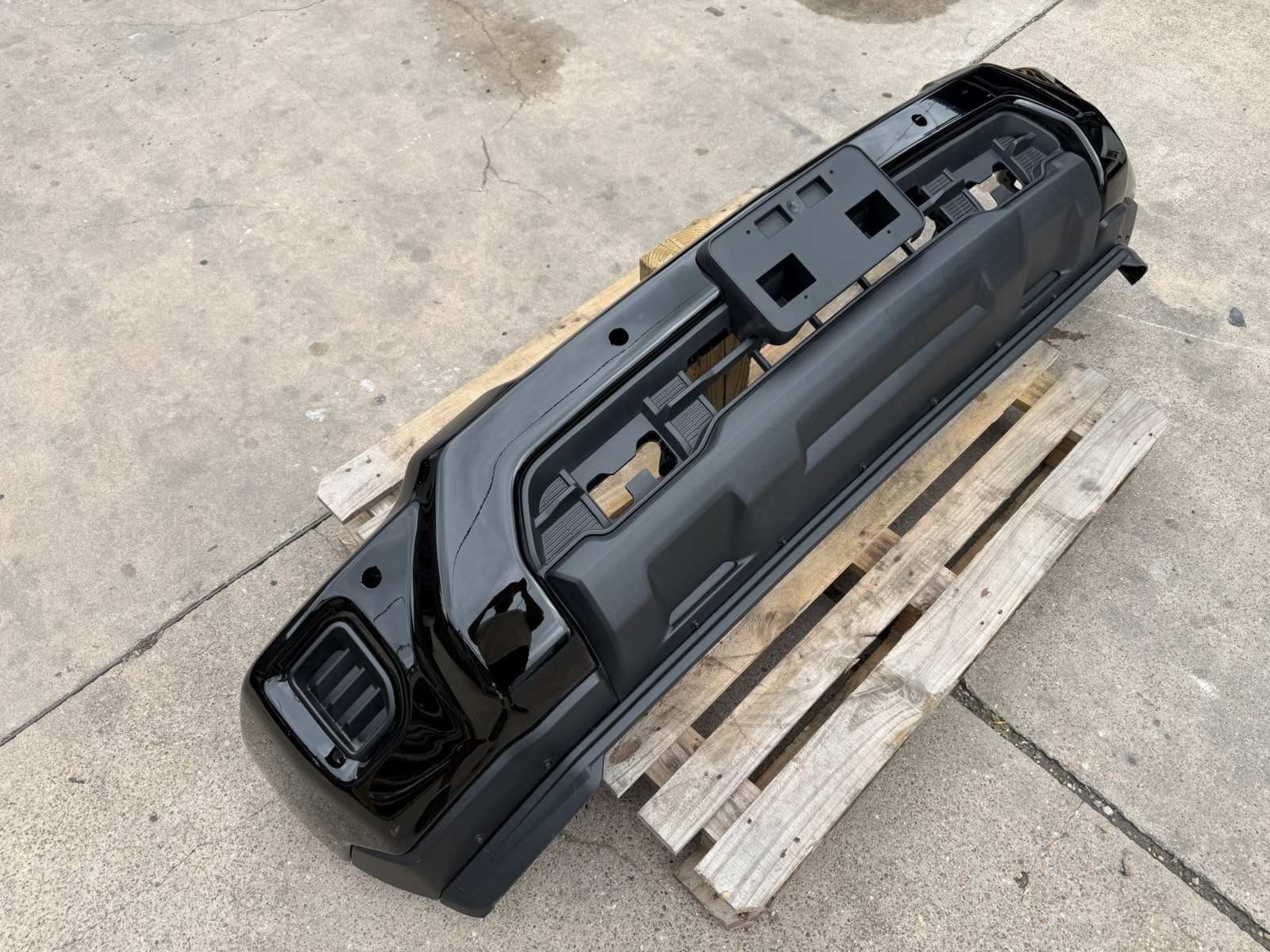 Chevy 2500/3500 Front Bumper