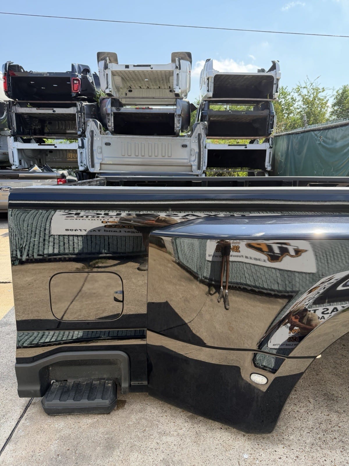 2023-2026 Ford F350/F450 Truck Bed — OEM take-off