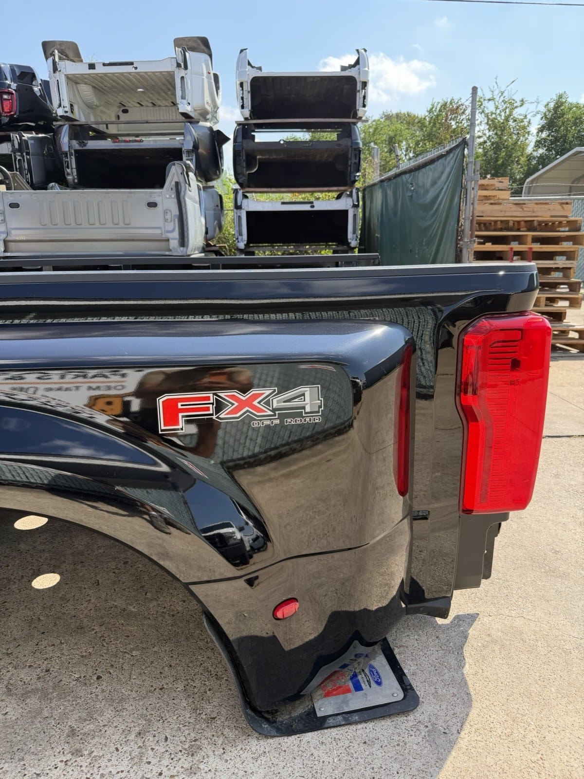 Ford F350/F450 Truck Bed
