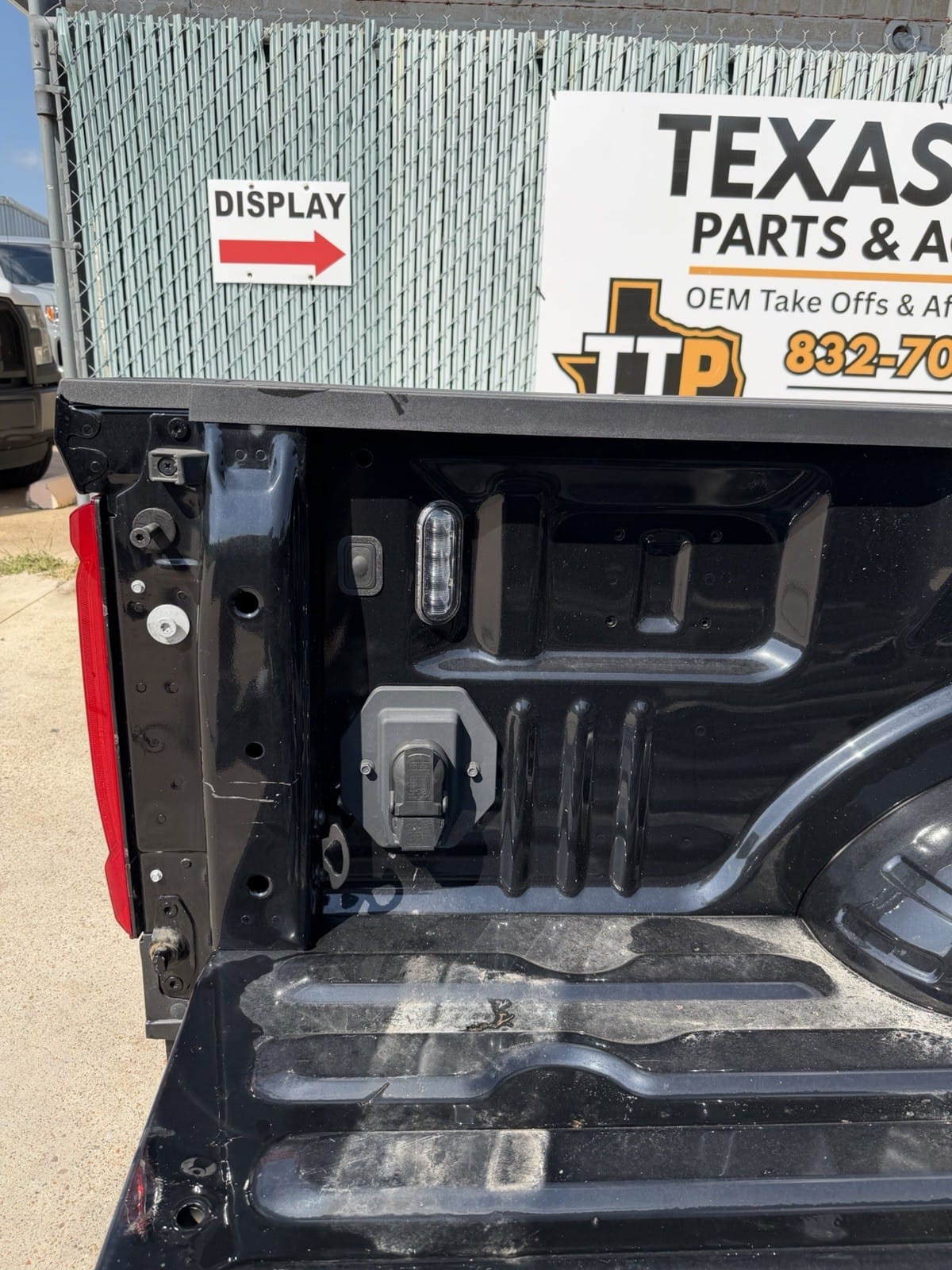 Agate Black Ford F350/F450 Truck Bed
